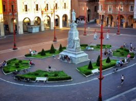 La piazza di forlì